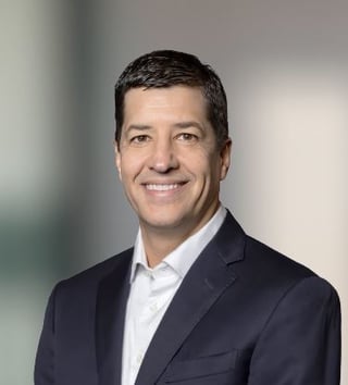 scott gray 375x415 100